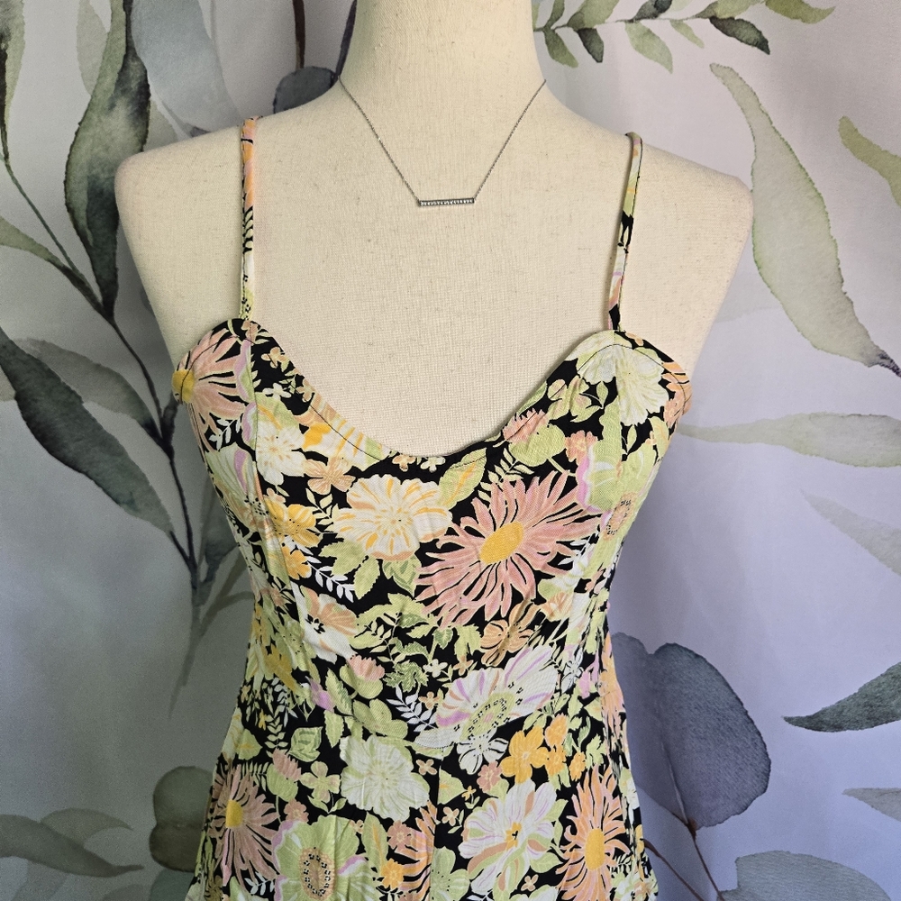 MISS SELFRIDGE | Romper in Tropical Floral sz 4P NWT - Picture 4 of 16